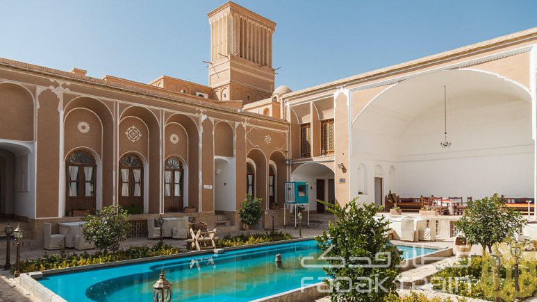 مزیت های هتل لاله در استان یزد؟