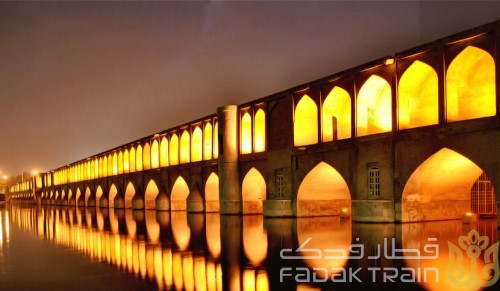 جاذبه های گردشگری تاریخی اصفهان کدامند؟ 