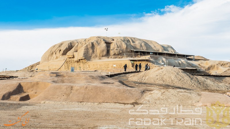 نتایج کاوش های انجام شده فرانسوی ها برروی تپه سیلک کدام اند ؟