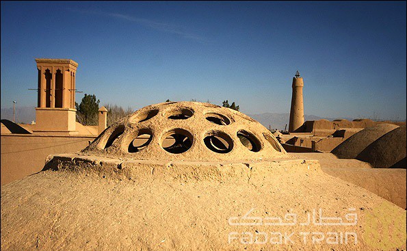 مردم فهرج بعد از درخواستی که از سپاهیان اسلام داشتند چه تصمیمی گرفتند؟