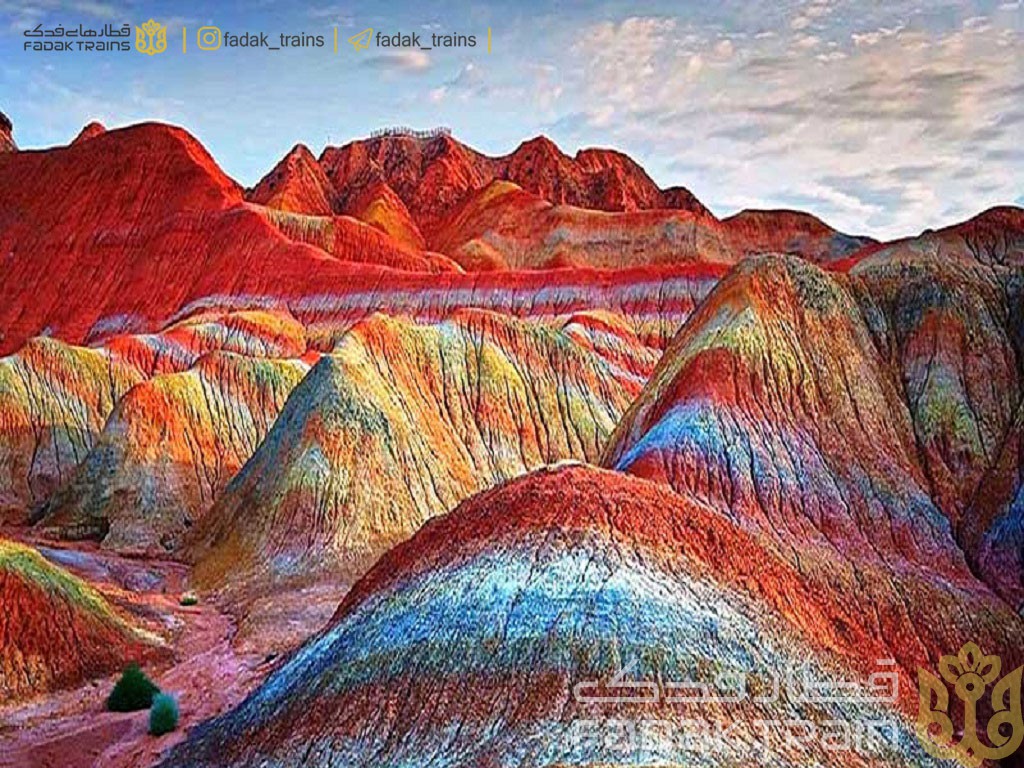 کوه های رنگی ژانگی دانکسیا