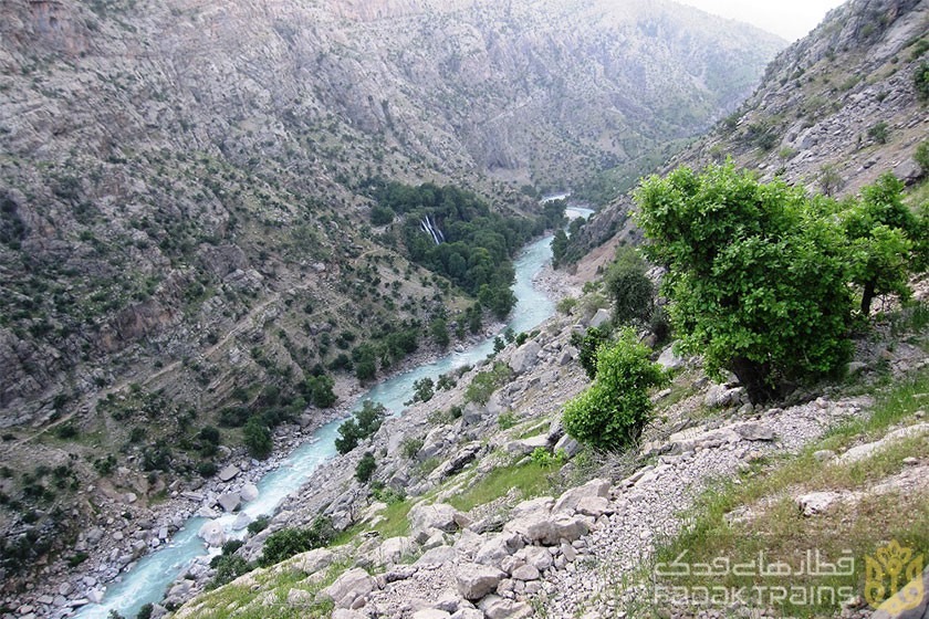 واژه دهستان به چه مناطقی نسبت داده می شود ؟