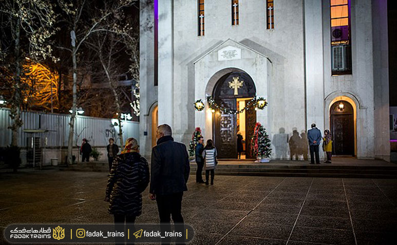 حیاط کلیسای سرکیس تهران