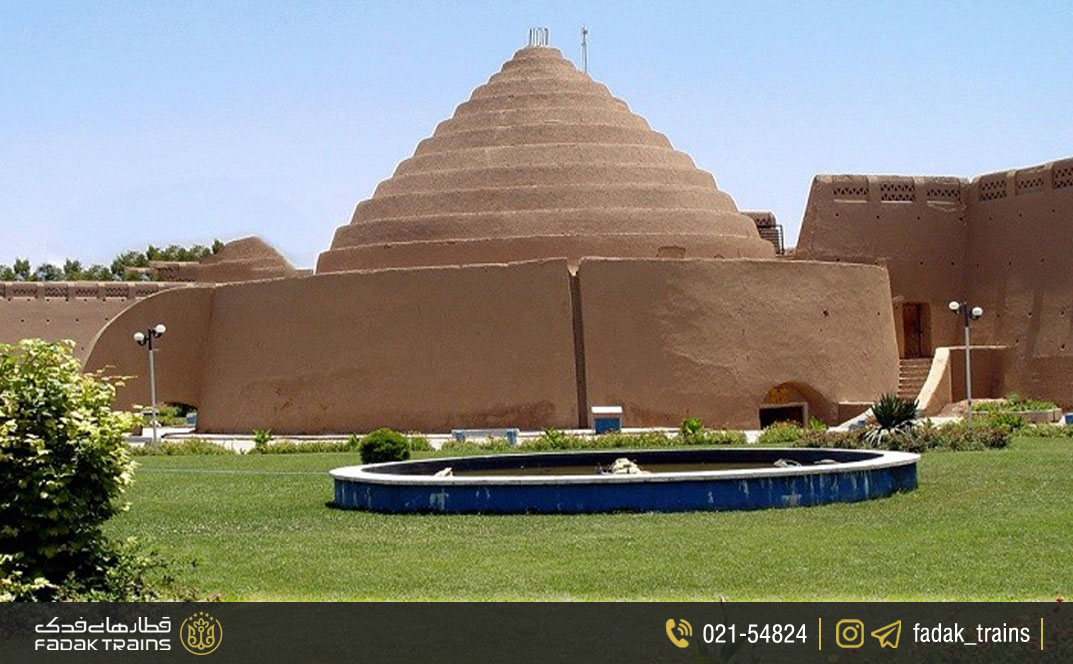یخشال مؤیدی