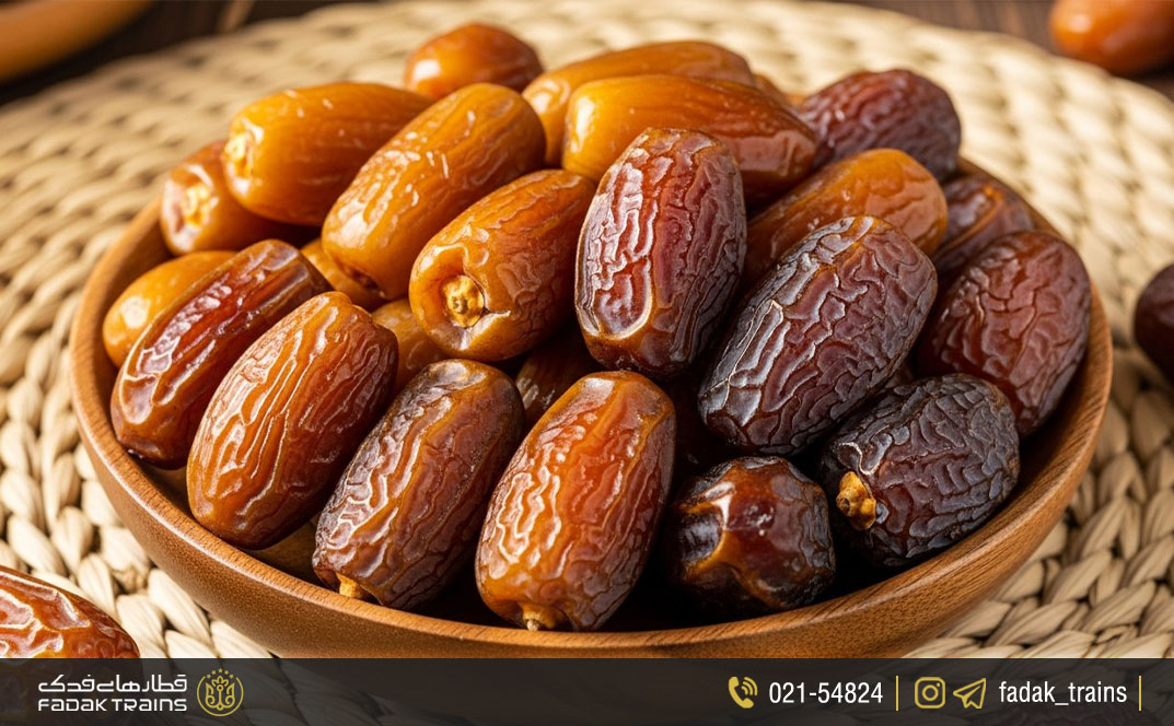 خرمای استعمران و زاهدی