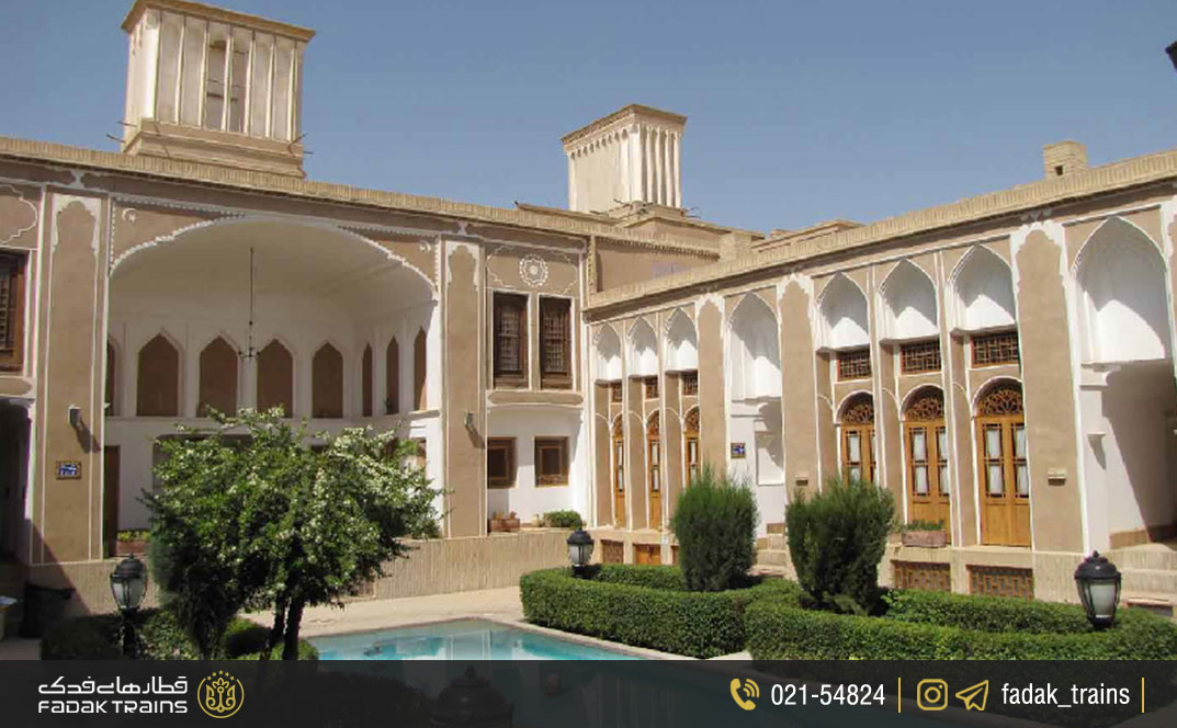 موزه آب یا خانه کلاهدوزها