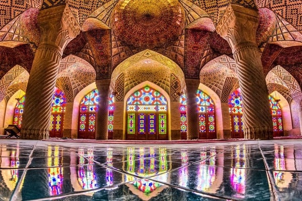 Nasir-ol-Molk-Mosque-1024x576-min