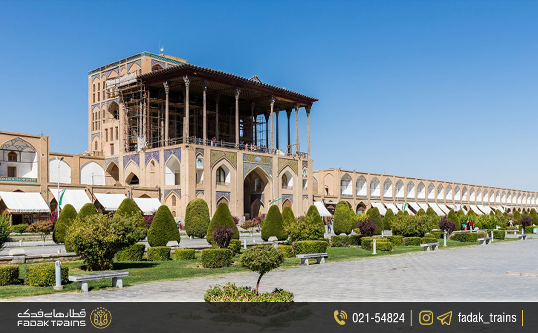 عمارت عالی‌قاپو اصفهان