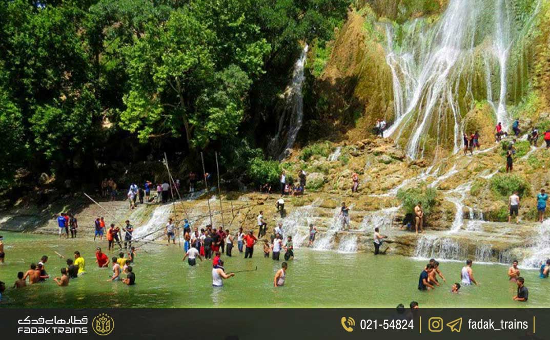 تفریح در آبشار بیشه