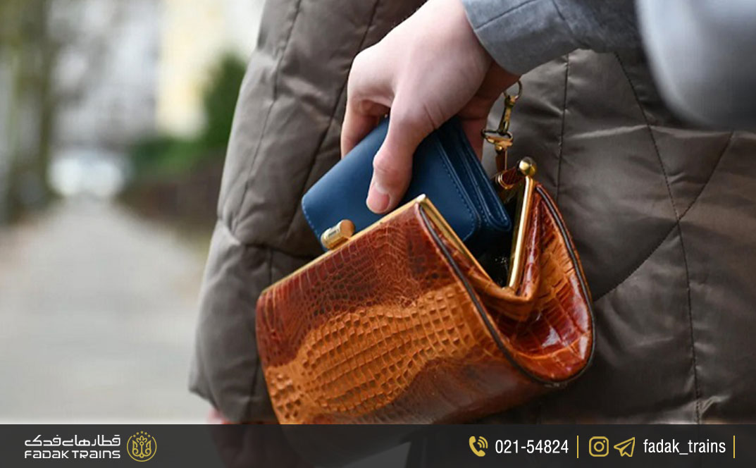 نکات مهم برای حفظ امنیت مدارک و پول در سفر